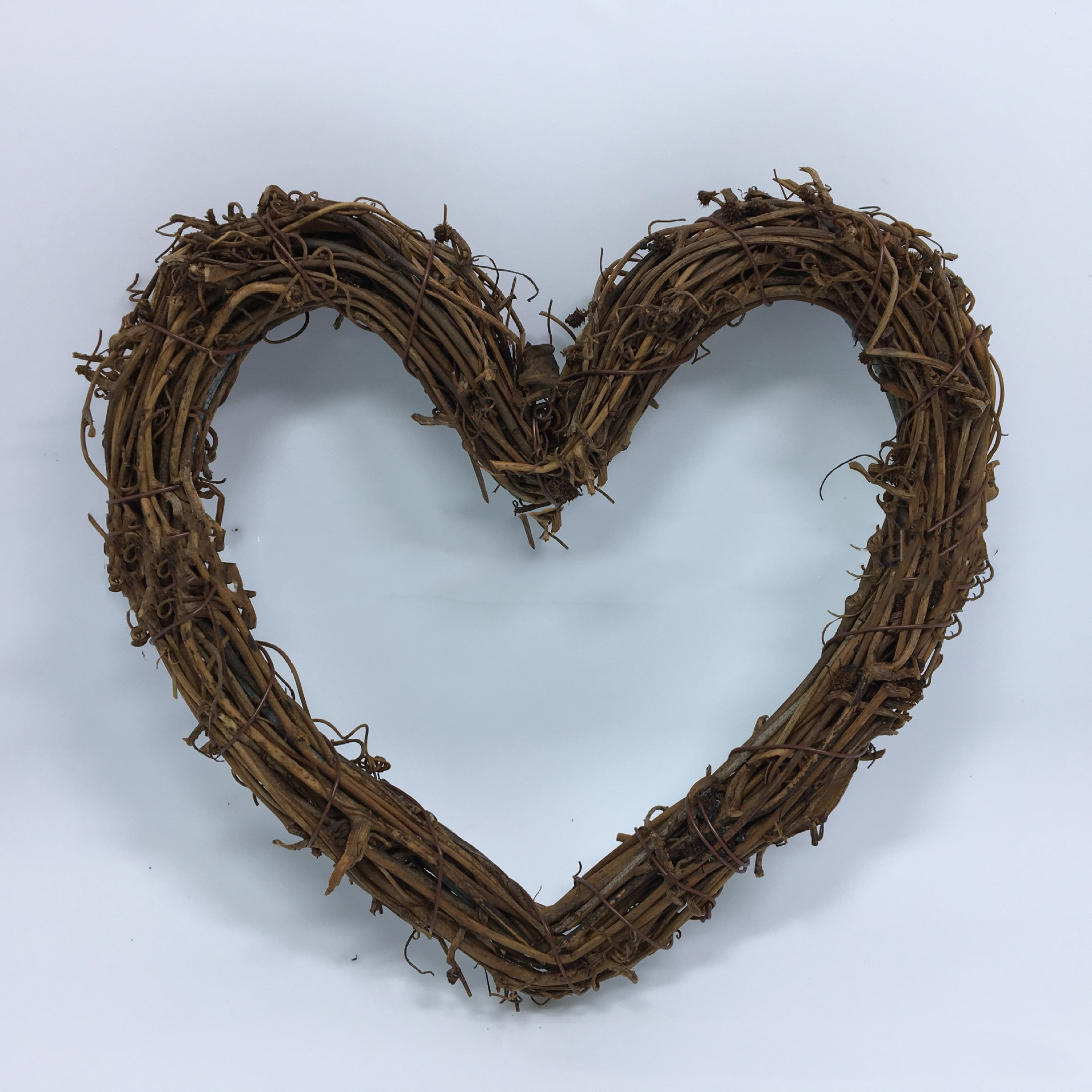 10pc 10/15/20/30 Cm Heart Rattan Ring Shop Home Window Door Hanging Wreaths Artificial Flower Branch For Christmas festival decor, Brown
10pc 10/15/20/30 Cm Heart Rattan Ring Shop Home Window Door Hanging Wreaths Artificial Flower Branch For Christmas festival decor, Brown