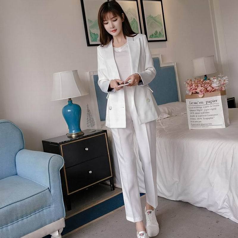 Women's suit 2019 new fashion casual temperament Slim solid color double-breasted small suit trousers two-piece
Women's suit 2019 new fashion casual temperament Slim solid color double-breasted small suit trousers two-piece