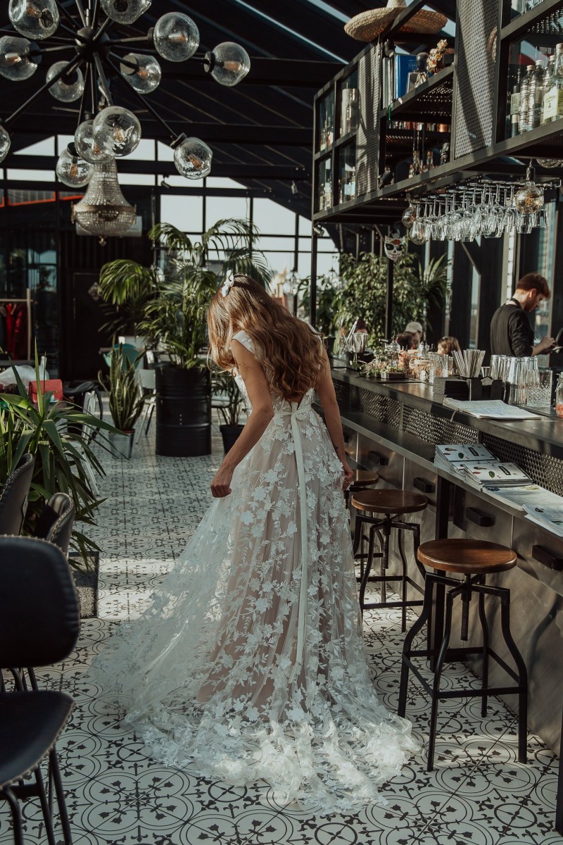 bohemian beach wedding dresses v neck flower lace appliques backless plus size bridal gowns country boho vestido de novia