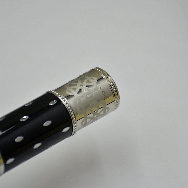 wholesale Rollerball pen Ballpoint pen Fountain pens Black Golden Silver engrave Diamond inlay Cap Business office supplies with Serial Number