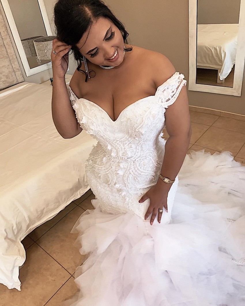 Pearls Gorgeous Mermaid Wedding Dresses Off The Shoulder Neck D Appliqued Bridal Gowns Sweep Train Tulle Tiered Robes De Mari E