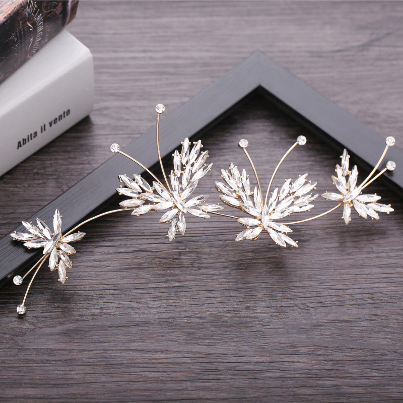 Korean Bride Wedding Headwear Golden Horse Eye Diamond Butterfly Crystal Edge Clamp Grace Show Temperament Wedding Hair Decorate
Korean Bride Wedding Headwear Golden Horse Eye Diamond Butterfly Crystal Edge Clamp Grace Show Temperament Wedding Hair Decorate