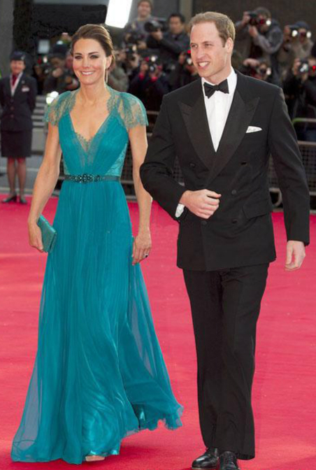 Designer Red Carpet Celebrity Kate Middleton Dresses Blue Lace Chiffon Prom Evening Dress Sexy See Though Back Special Occasion Formal Gowns