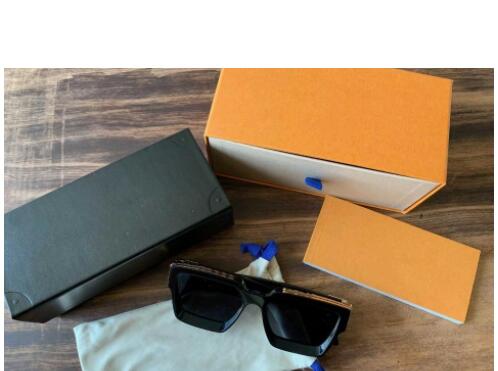 Luxury MILLIONAIRES SUNGLASSES Black Brand New full frame Vintage designer sunglasses for MILLIONAIRES women men Shiny Gold Logo
Luxury MILLIONAIRES SUNGLASSES Black Brand New full frame Vintage designer sunglasses for MILLIONAIRES women men Shiny Gold Logo