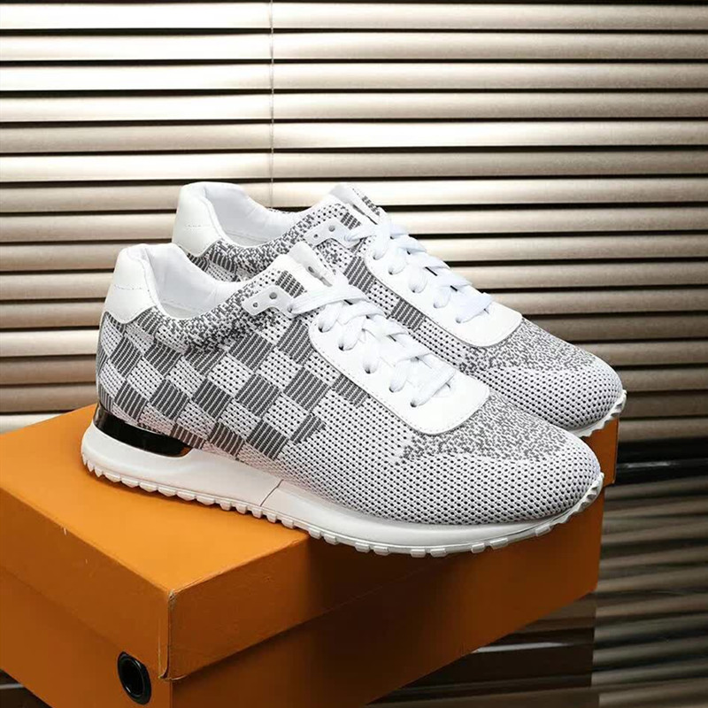 2020 Designer Sneaker Men Platform Trainers Fabric is breathable luminous Suede Oversized Sole Shoes Luxury Mens Trainers Casual shoes big, Red;white
2020 Designer Sneaker Men Platform Trainers Fabric is breathable luminous Suede Oversized Sole Shoes Luxury Mens Trainers Casual shoes big, Red;white