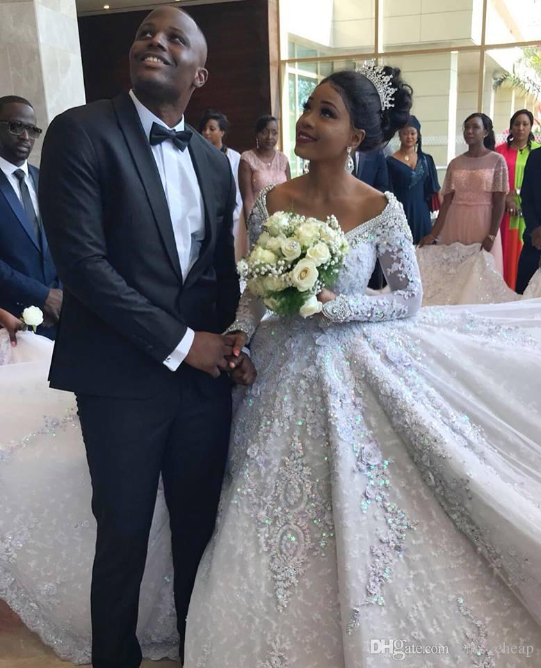 Luxury Plus Size Wedding Dresses V Neck Lace Appliqued Beads Crystal 5M Long Train Bridal Gowns Long Sleeves Modest Wedding Dress
