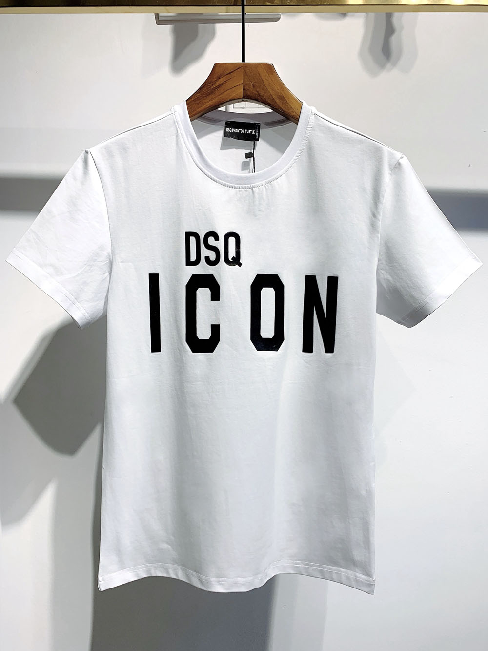 DSQ Mens Designer T Shirts Black White Men Summer Fashion Casual Street T-shirt Tops Short Sleeve Euro Size M-XXXL 6875, White;black
DSQ Mens Designer T Shirts Black White Men Summer Fashion Casual Street T-shirt Tops Short Sleeve Euro Size M-XXXL 6875, White;black