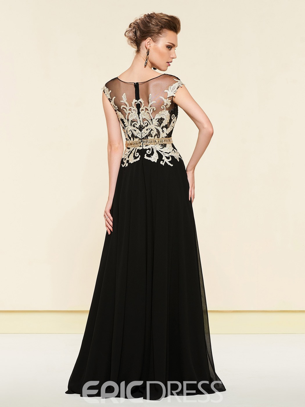 Plus Size A Line Mother of The Bride Dresses Jewel Sleeveless Wedding Guest Dress Lace Applique Sash Sweep Train Evening Gown