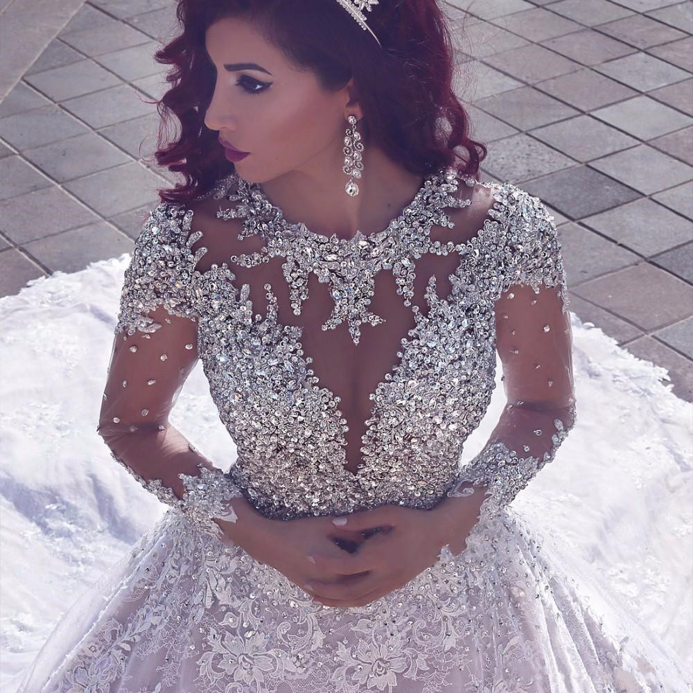 New atest O-neck Long Sleeve Ball Gown Wedding Dresses Bridal Dresses Beaded Crystals Vestidos De Noiva Wedding Gowns Robe De Mariage