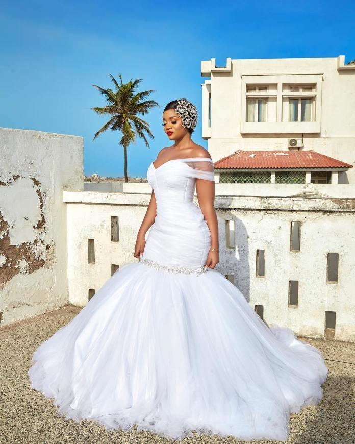 Newest African Mermaid Dresses Pleats Sweetheart One Shoulder Bridal Gowns Sweep Train Trumpet Beaded Wedding Dress 0516