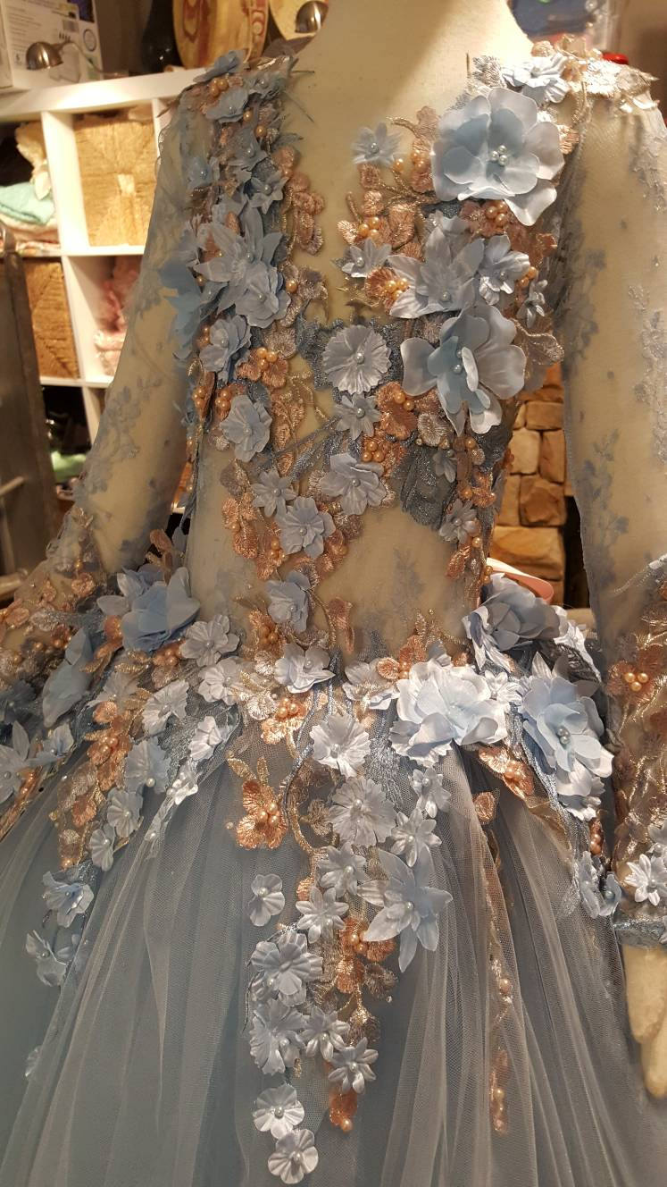 Blue Princess Flowers Girls Dresses For Wedding Long Sleeve Appliques Beads Ball Gown Kids Pageant Gowns First Holy Communion Dress