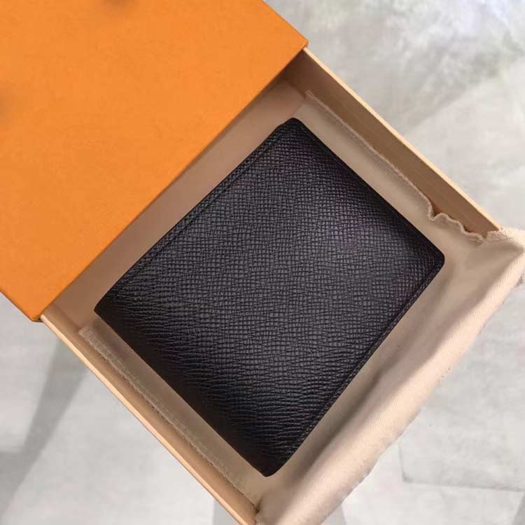 M30952 mens designer wallet High quality leather brand short purse womens designer wallet card holder Fold wallet with box, Brown
M30952 mens designer wallet High quality leather brand short purse womens designer wallet card holder Fold wallet with box, Brown