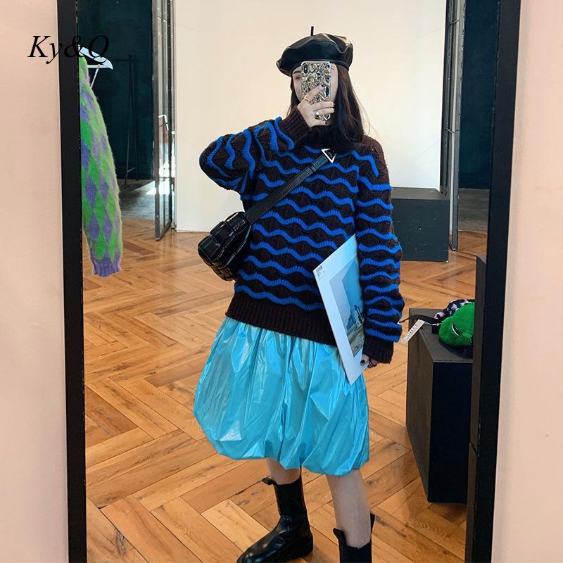 Brand Design New 2020 Spring Women New Blue Black Contrast Wave Stripe Loose Sweater Casual Long Sleeve Pullover Clothes Coat, As pic
Brand Design New 2020 Spring Women New Blue Black Contrast Wave Stripe Loose Sweater Casual Long Sleeve Pullover Clothes Coat, As pic