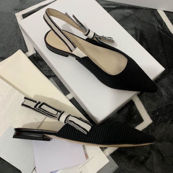 Explosion models summer spring female Velcro sandals alphabet luxury designer shoes flat shoes cowhide classic antique, Black
Explosion models summer spring female Velcro sandals alphabet luxury designer shoes flat shoes cowhide classic antique, Black