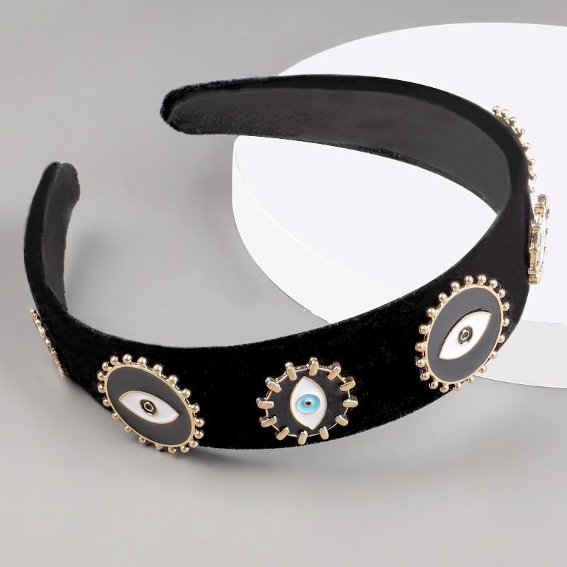 Baroque court wind hair band female personality flannel Devil's eyes wide edge head hoop accessories
Baroque court wind hair band female personality flannel Devil's eyes wide edge head hoop accessories