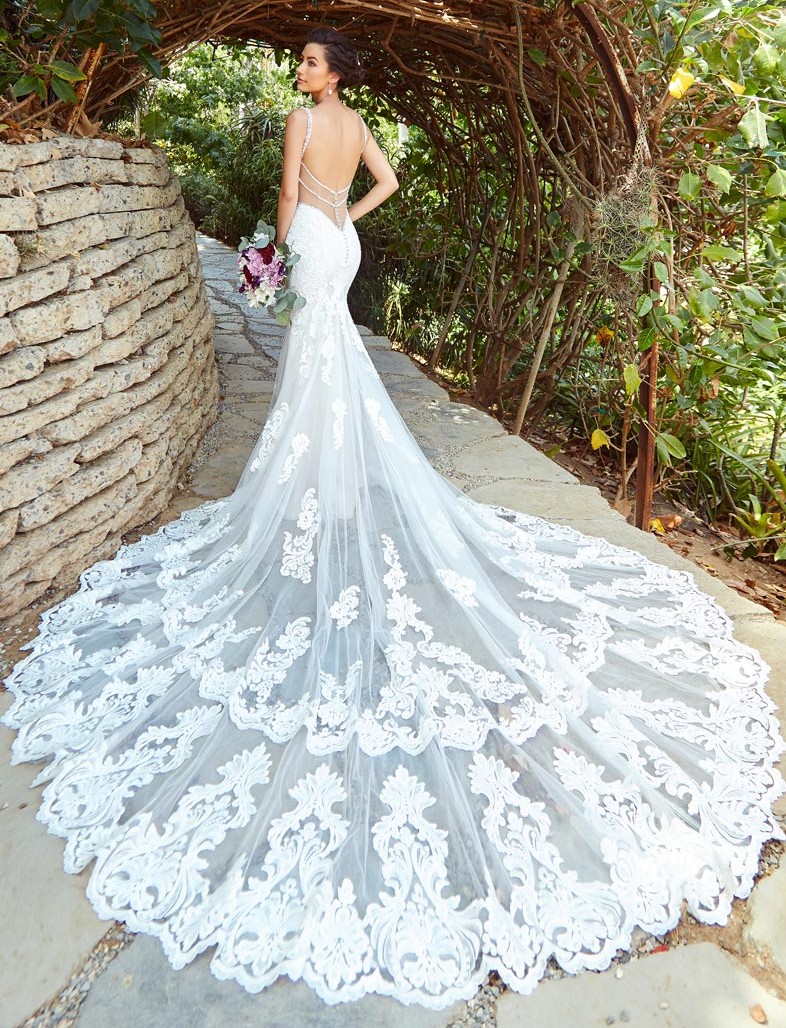 Lace Attractive Mermaid Backless Wedding Dresses Deep V Neck Beaded Bridal Gowns Sweep Train Trumpet Plus Size Robe De Marie