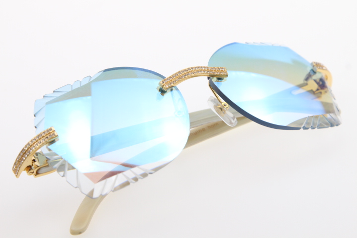 High Quality White Genuine Natural Horn 3524012 Rimless Sunglasses 2020 unisex buffalo horn glasses C Decoration gold frame glasses
High Quality White Genuine Natural Horn 3524012 Rimless Sunglasses 2020 unisex buffalo horn glasses C Decoration gold frame glasses