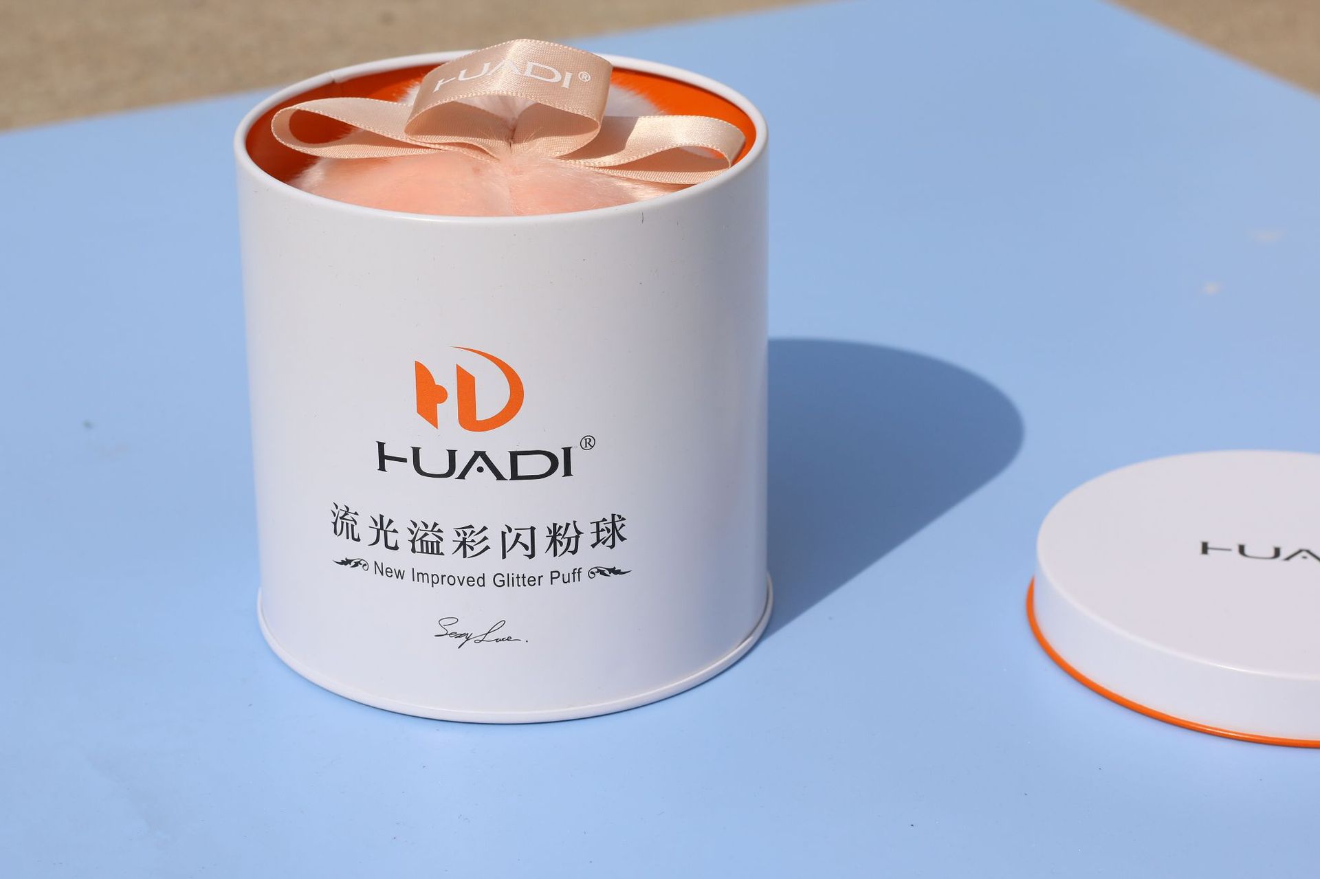 NEW HUADI Fairy Bomb Glittering POM glitter Powder puff Shimmering Flash Body Contour Makeup Illuminator Handmade Plush Bronze High, Pink
NEW HUADI Fairy Bomb Glittering POM glitter Powder puff Shimmering Flash Body Contour Makeup Illuminator Handmade Plush Bronze High, Pink