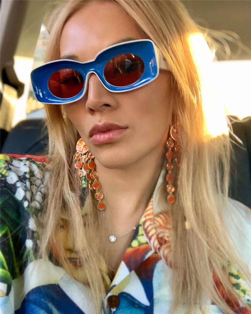 Men Women Sunglasses 2020 Fashion Walking show Sunglasses funny glasses color frame sunglasses UV400 goggles Free Shipping 8222
Men Women Sunglasses 2020 Fashion Walking show Sunglasses funny glasses color frame sunglasses UV400 goggles Free Shipping 8222