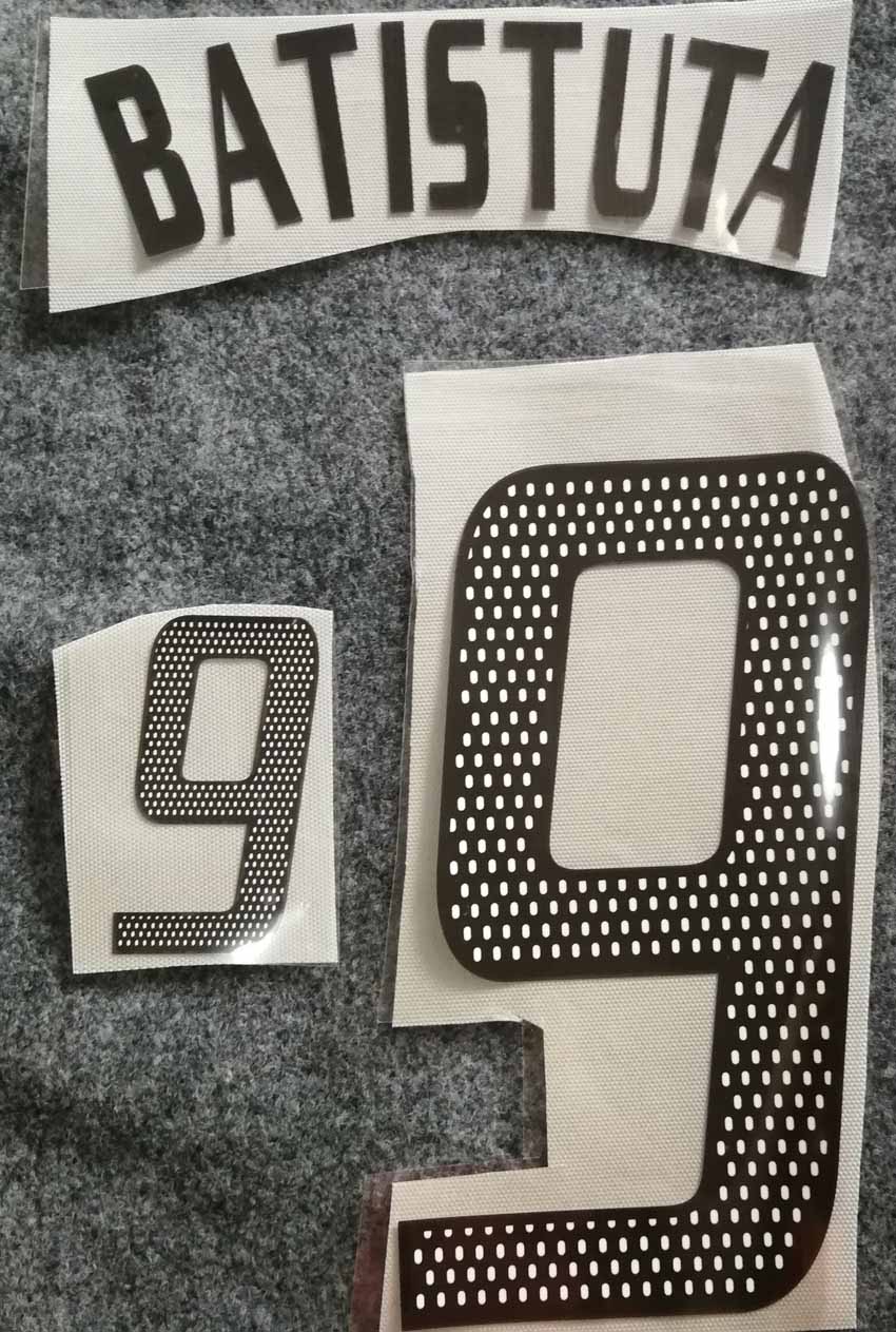 2002 Argentina retro home black printing soccer namesets #9 BATISTUTA player's stamping sticker printed numbering impressed football letters
2002 Argentina retro home black printing soccer namesets #9 BATISTUTA player's stamping sticker printed numbering impressed football letters
