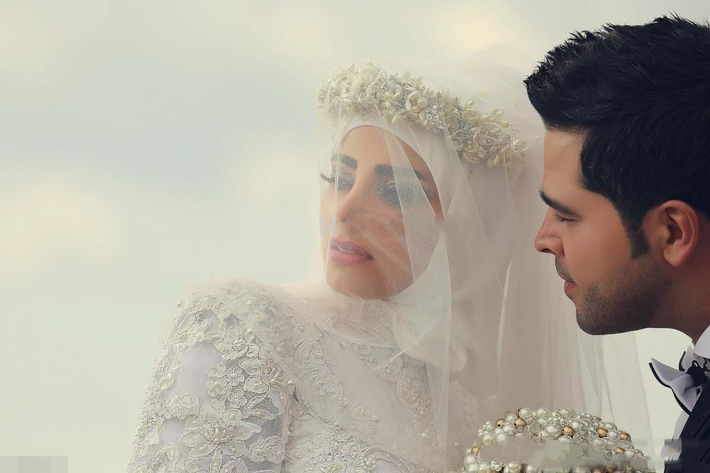 hijab muslim wedding dresses lace appliques beaded satin bridal wedding gowns with veil robes de marie