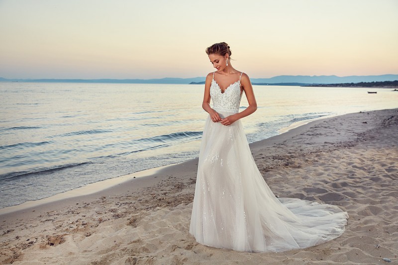 Eddy k 2019 Wedding Dresses Spaghetti Backless Lace Bridal Gowns vestido de novia Sweep Train A Line Wedding Dress Cheap