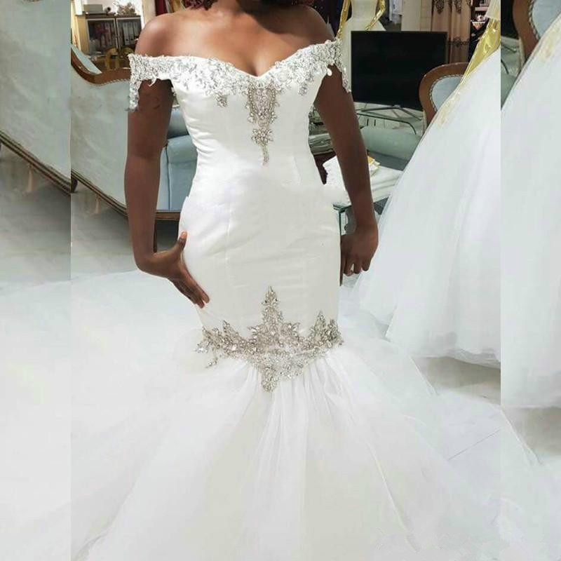 Princess White Mermaid Wedding Dress Off Shoulder Crystal Wedding Gowns Boho Corset Back Fishtail Satin African Bride trouwjurk, Coral
Princess White Mermaid Wedding Dress Off Shoulder Crystal Wedding Gowns Boho Corset Back Fishtail Satin African Bride trouwjurk, Coral