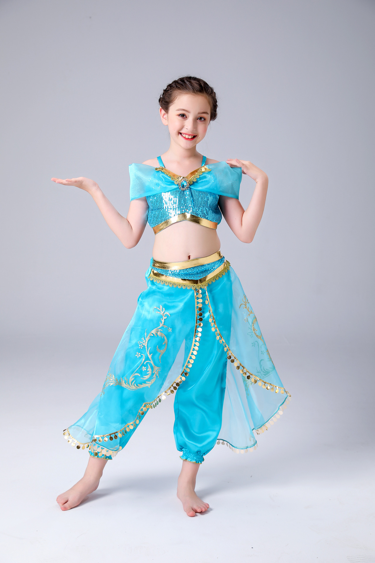 Latin girl pants dance clothes Belly Dancewear Kids princess skirt COS costume European and American children Christmas two-piece suit, Ocean blue
Latin girl pants dance clothes Belly Dancewear Kids princess skirt COS costume European and American children Christmas two-piece suit, Ocean blue