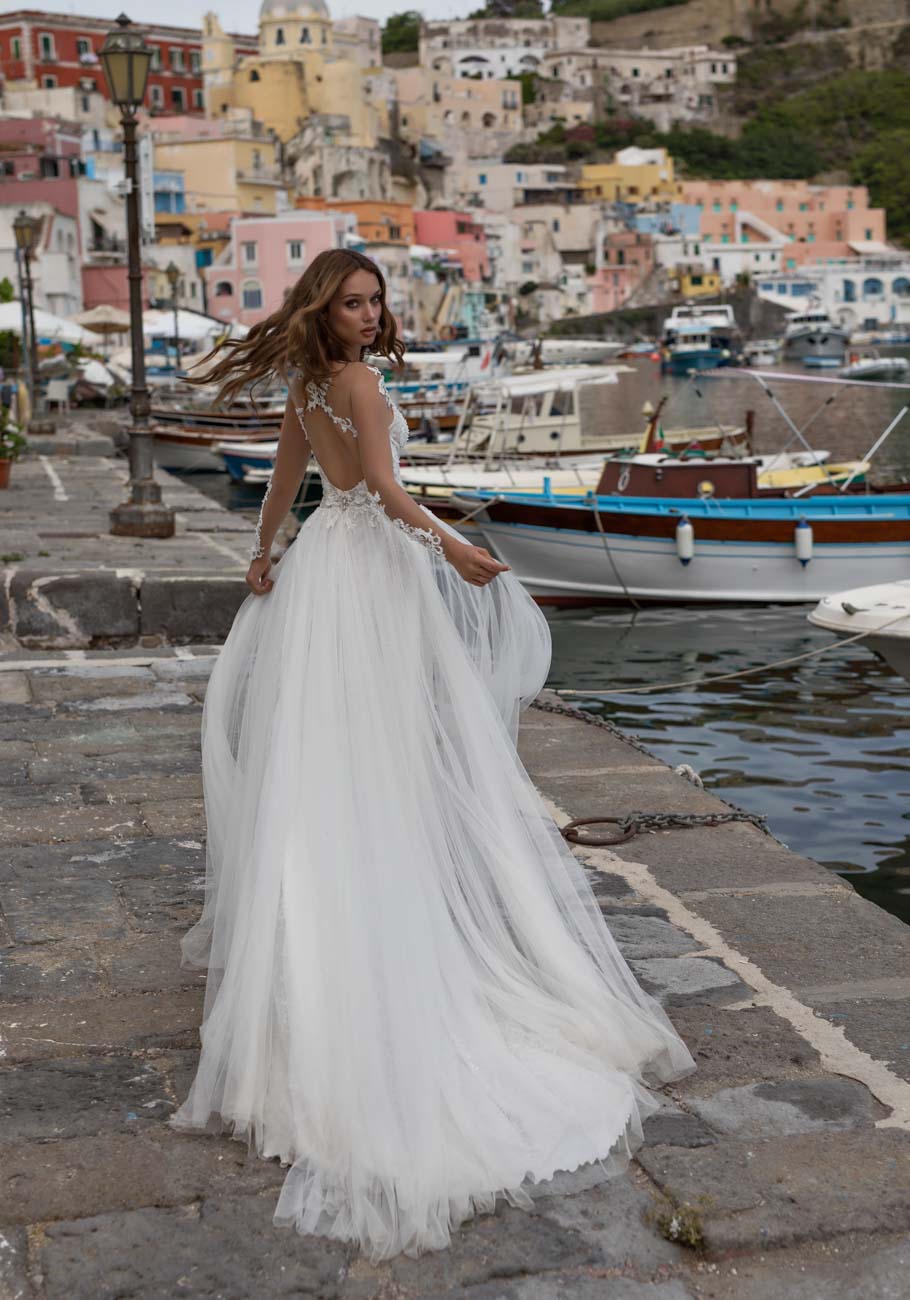 2019 Pearls Bohemian Wedding Dresses Appliqued Hollow Back A Line Long Sleeve Boho Wedding Dress Custom Garden Bridal Gowns Vestido De Novia