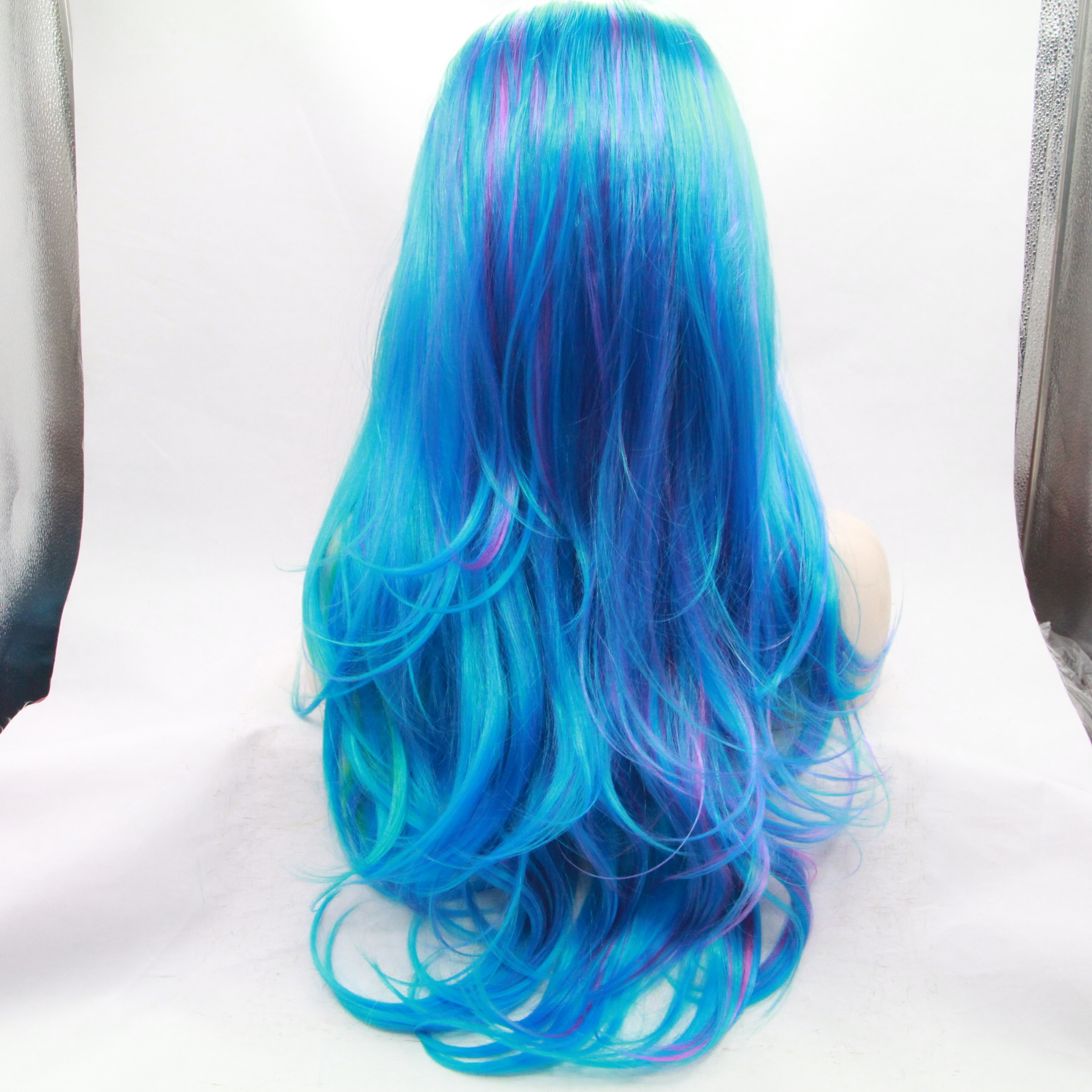 Hotselling long natural wave synthetic lace front heat resistant ombre pink to blue glueless natural hairline wig for women