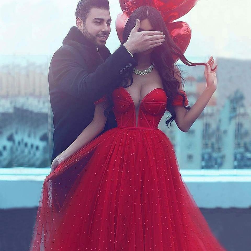 Charming Pearls Red Evening Dresses Long Off Shoulder Evening Gowns Lace-Up Elegant Formal Evening Dress Cheap Prom Dress