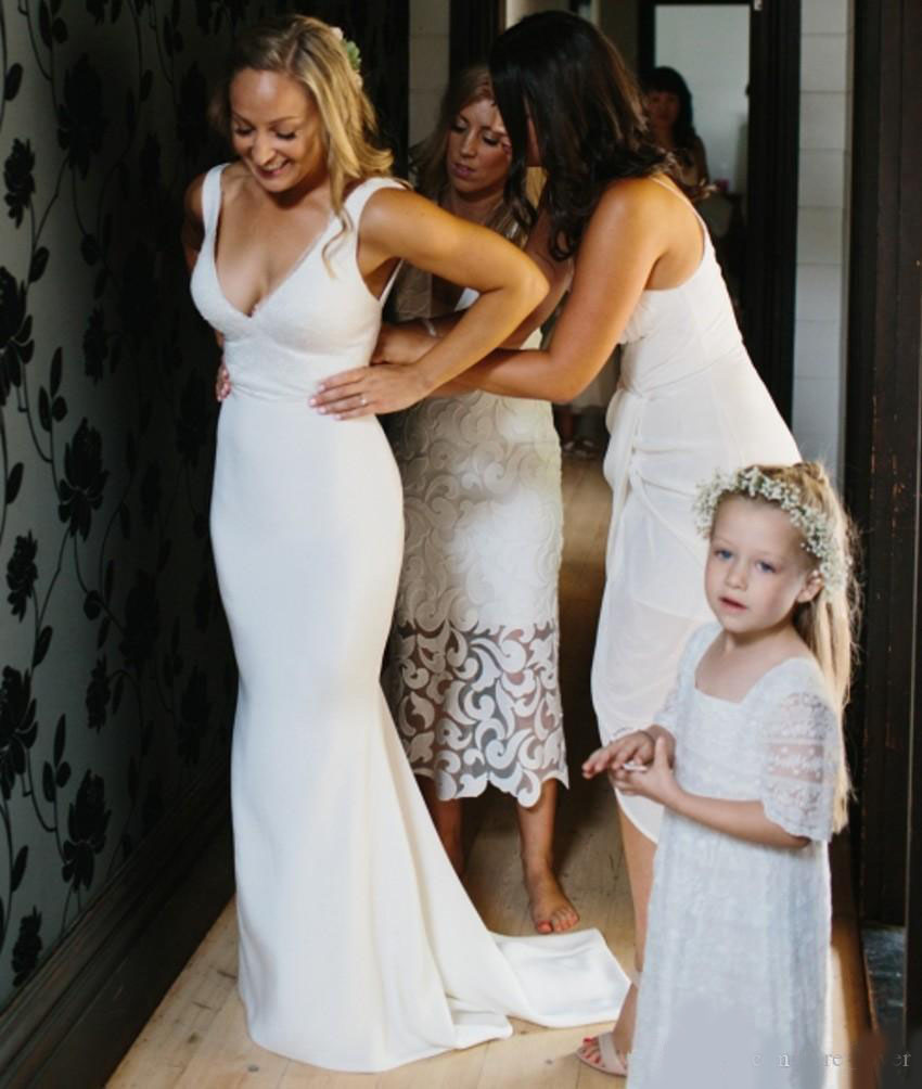 Cheap Satin Lace Mermaid Wedding Dresses Simple Plain Plunging Deep V-neck Empire Waist Backless Bridal Gowns White Beach Autumn