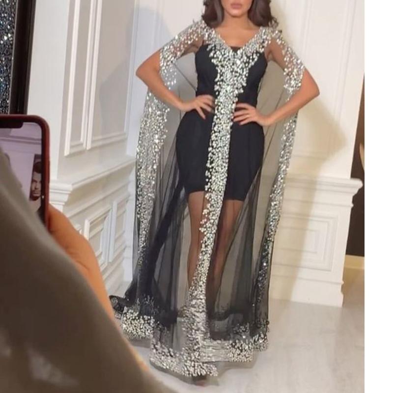 2020 Women Fashion Prom Dresses V neck Short Sleeve Sequin Mesh Suit GownTwo Piece Mesh Long Beading Dress Vestido De
2020 Women Fashion Prom Dresses V neck Short Sleeve Sequin Mesh Suit GownTwo Piece Mesh Long Beading Dress Vestido De