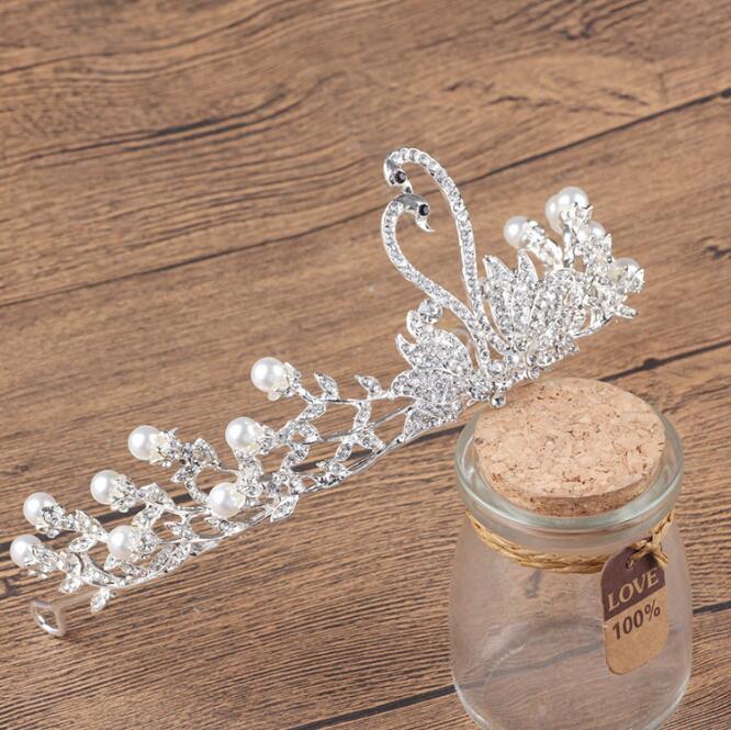 2020 In Stock Free Shipping Rhinestone Crystal Wedding Party Prom Homecoming Crowns Band Princess Bridal Tiaras Hair Accessories Fashion