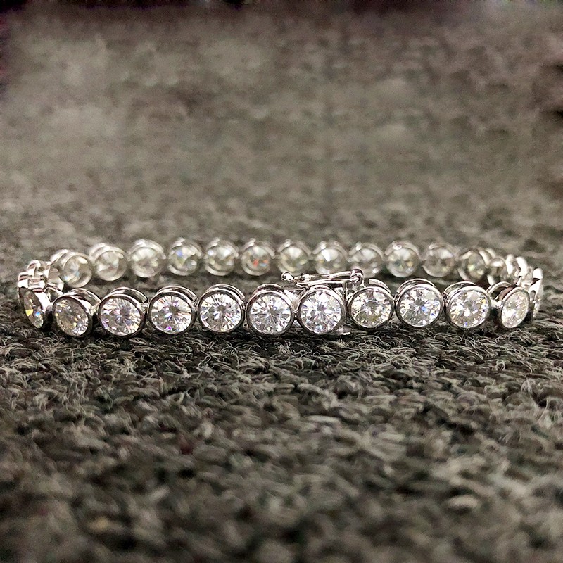 2019 New Fashion 925 Silver Color White Zircon Charm Bracelet Silver Wedding Party Engagement Bracelets For Women
2019 New Fashion 925 Silver Color White Zircon Charm Bracelet Silver Wedding Party Engagement Bracelets For Women