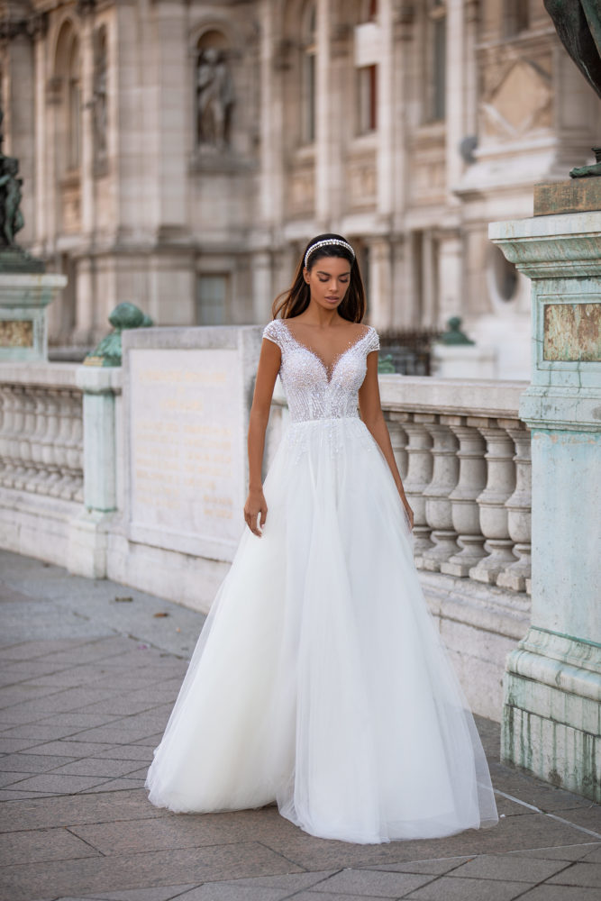 Newest A Line Millanova Wedding Dresses Spaghetti Sleeveless Tulle Lace Sequins Wedding Gowns Floor Length robe de mariée