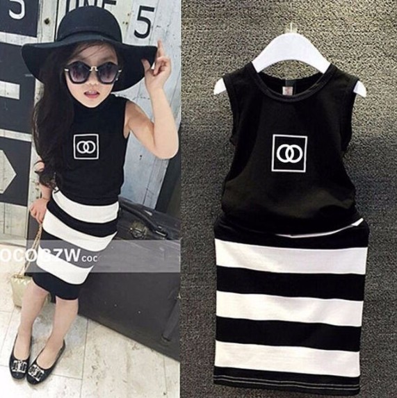 Girl 2pcs Clothing Outfit Set Baby Suit Black Top+Striped Shirt Tight Fashion Wear Slim Dressing For 2-9 Year 
Girl 2pcs Clothing Outfit Set Baby Suit Black Top+Striped Shirt Tight Fashion Wear Slim Dressing For 2-9 Year