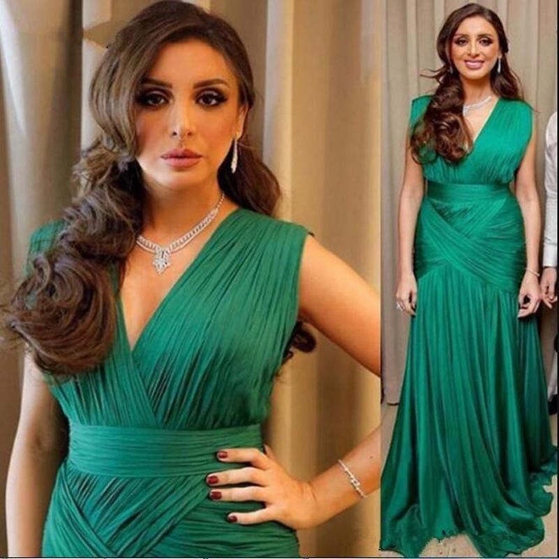Setwell V-neck A-line Green Prom Dresses Sleeveless Pleated Floor Length Long Evening Gowns For Formal Party