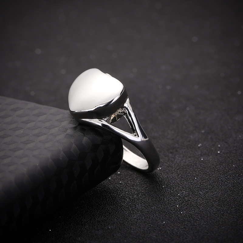 Wholesale-Heart Pet Memorial Ring Cremation Ash Holder Urn Finger Rings For Women Femme Jewelry Size 7-10
Wholesale-Heart Pet Memorial Ring Cremation Ash Holder Urn Finger Rings For Women Femme Jewelry Size 7-10