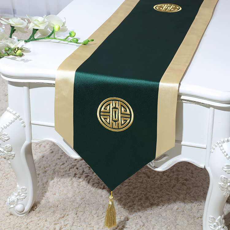 300x33 cm Extra Long Happy Dinner Table Runner Latest Chinese Silk Brocade Ethnic Table Cloth Home Decor Damask Rectangle Dining Table Mat
300x33 cm Extra Long Happy Dinner Table Runner Latest Chinese Silk Brocade Ethnic Table Cloth Home Decor Damask Rectangle Dining Table Mat