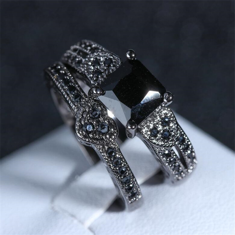Hot Sale Vintage Fashion Jewelry Sier&Black Gold Fill Princess Cut Sapphire CZ Dia Couple Rings Women Wedding Bridal Ring Set Gift 74c1