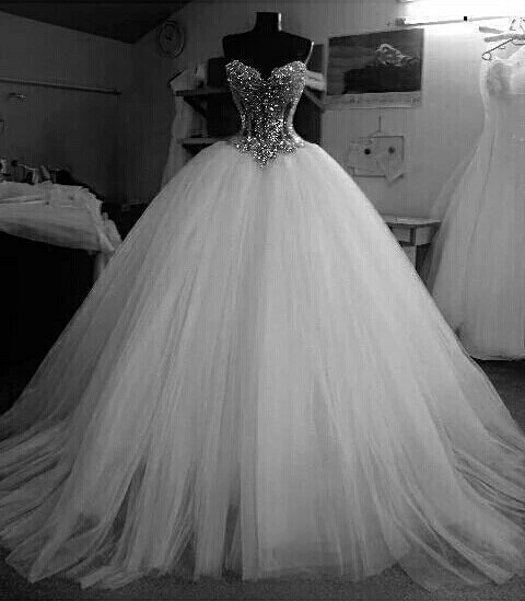 Corset Beaded Ball Gown Wedding Dresses Bling Sweetheart Pearls Puffy Tulle Bridal Gowns See Through Top Lace Up Country Wedding Dress 2019