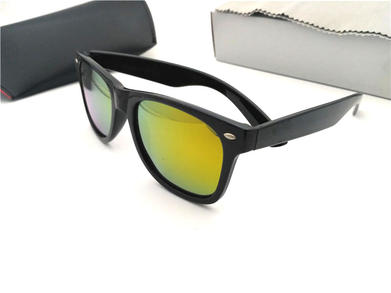 1pcs Top Quality polarzied Sunglass Plank Classic Black Frame golden lens Brand Sunglasses 54mm women men Sunglass With Brown black case, White;black
1pcs Top Quality polarzied Sunglass Plank Classic Black Frame golden lens Brand Sunglasses 54mm women men Sunglass With Brown black case, White;black