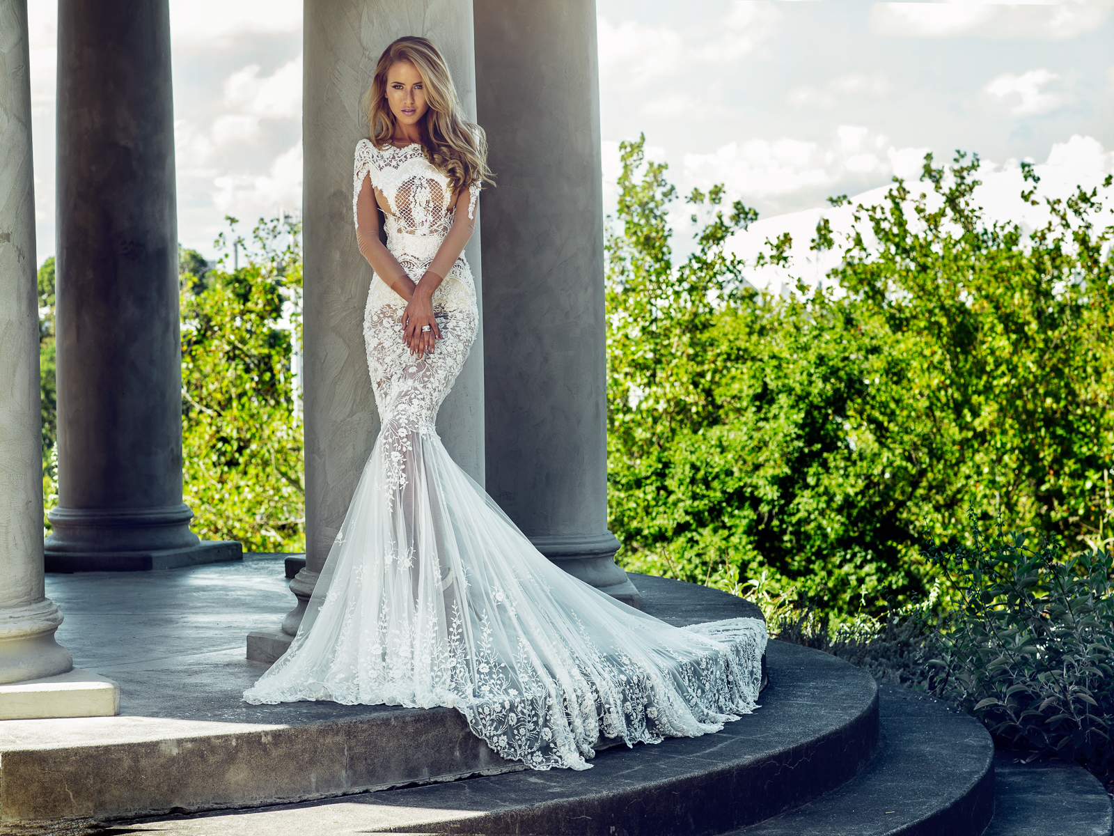 Illusion Bohemian Dresses Off The Shoulder Appliqued Sweep Train Lace Mermaid Wedding Dress Custom Made Plus Size Bridal Gowns