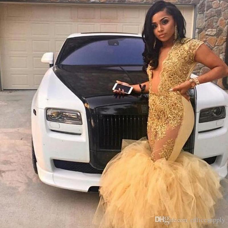 2019 Gold Mermaid Prom Dresses Lace Appliqued Beads Short Sleeve V Neck Evening Dress Floor Length Custom Special Occasion Gowns Party Wear