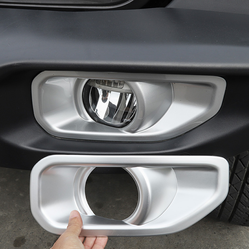 ABS Front Bumper Fog Light Decoration Silver For Jeep Wrangler JL Sahara Sport 2018+ Auto Internal Accessories