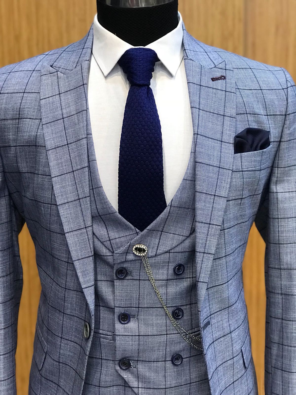 Classic Plaid Mens Wedding Tuxedos One Button Slim Fit Groom Wear Pinstripe Peaked Lapel 3 Pieces Men Designer Jackets