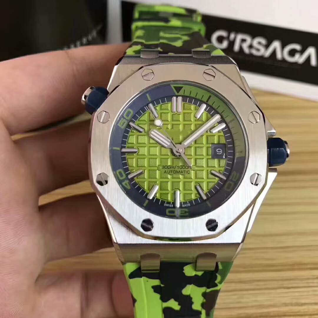 New men's luxury sports watch, three needle automatic mechanical camouflage waterproof tape, super luminous, original watch buckle
New men's luxury sports watch, three needle automatic mechanical camouflage waterproof tape, super luminous, original watch buckle
