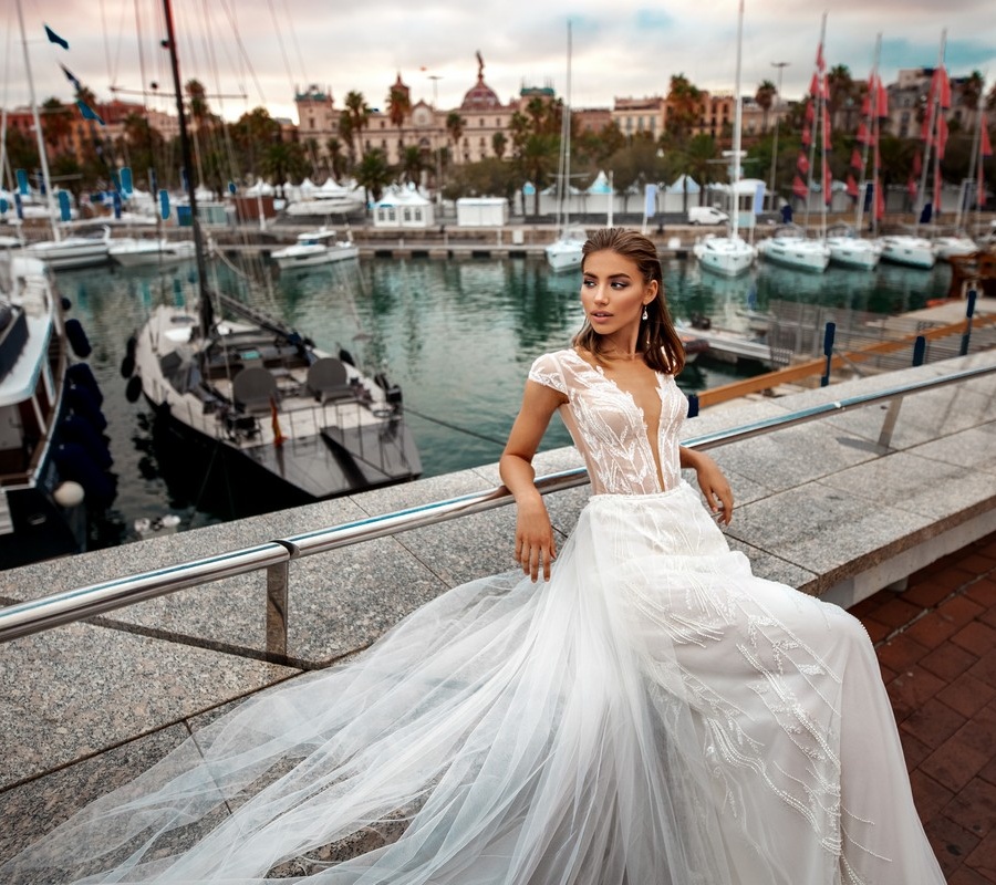Mermaid Beading Gorgeous Backless Wedding Dresses With Detachable Train Sheer Deep V Neck Bridal Gowns Tulle Trumpet Robe De Marie
