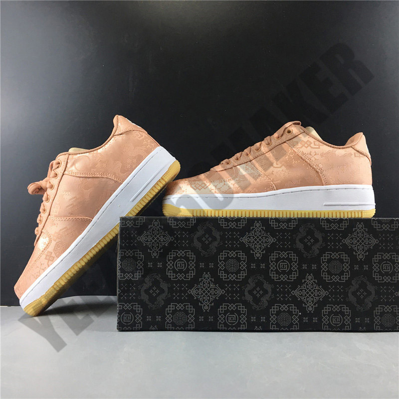 2020 low CLOT 1 Rose Gold silk fabrics Skateboard Shoes Men Women Fashion Comfortable Outdoor Man Womans Trainer Sneakers CJ5290-600
2020 low CLOT 1 Rose Gold silk fabrics Skateboard Shoes Men Women Fashion Comfortable Outdoor Man Womans Trainer Sneakers CJ5290-600